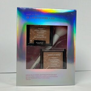 Wet n Wild Glam Wonderland Mega Glo Highlighting Set Crown of My Canopy Gift Set